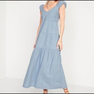 NWT chambray dress with pockets!